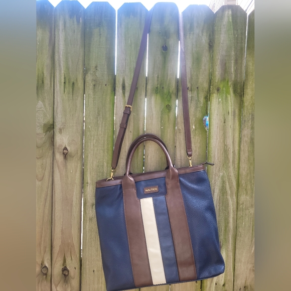 NAUTICA SEASWIFT TOTE - Picture 1 of 8